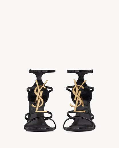 Cassandra sandals in patent leather